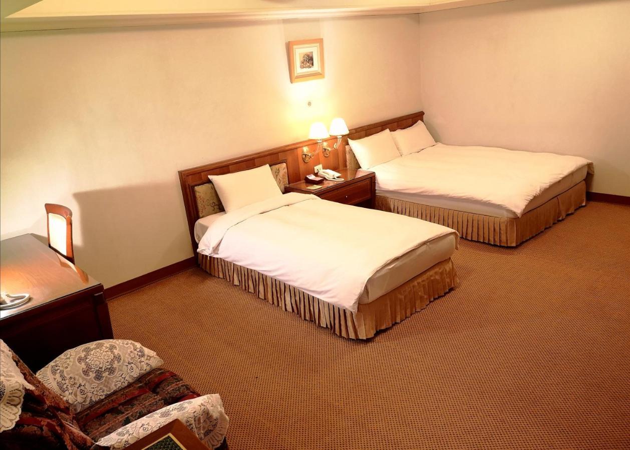 Kingdom Hotel Hsinchu City Room photo